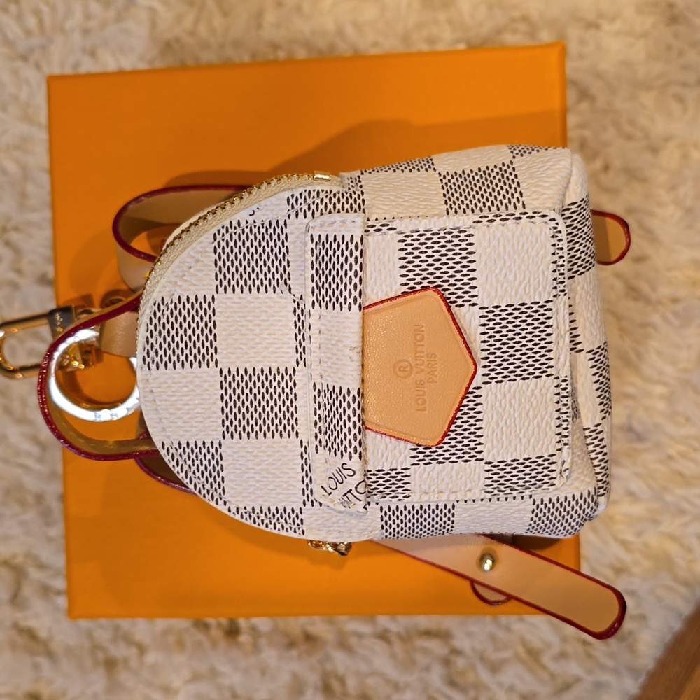 LV Mini Checkered Backpack Keychain/Bag Charm Pouch - Picture 3 of 10